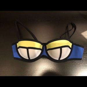 listing-status-banner